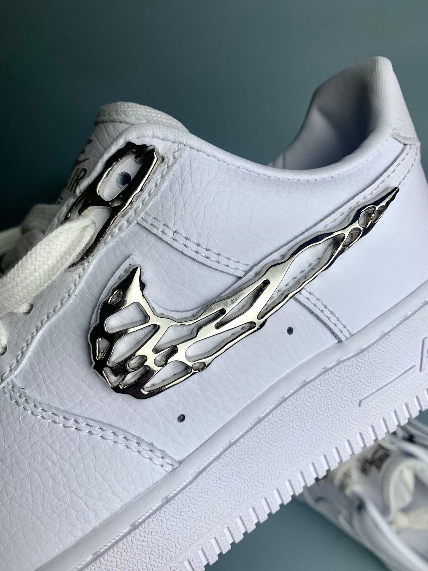 NIKE Air Force 1 Sneakers