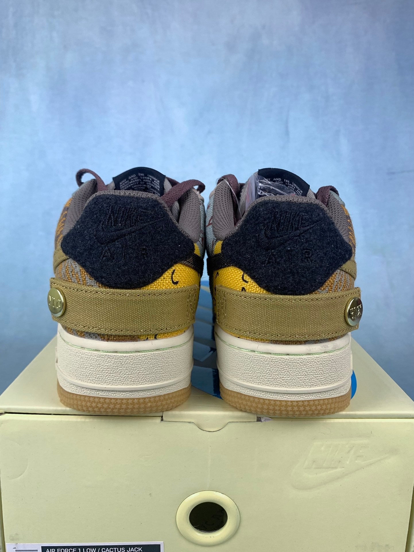 NIKE Air Force 1 Sneakers
