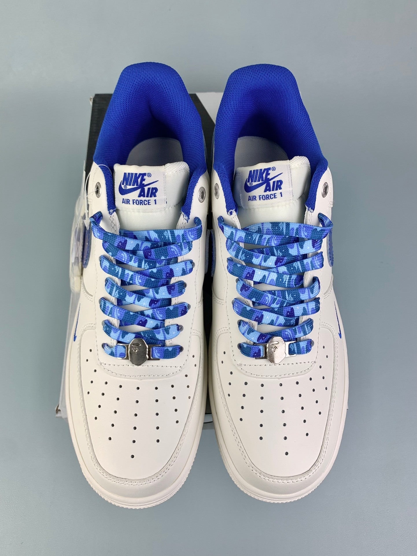 NIKE Air Force 1 Sneakers