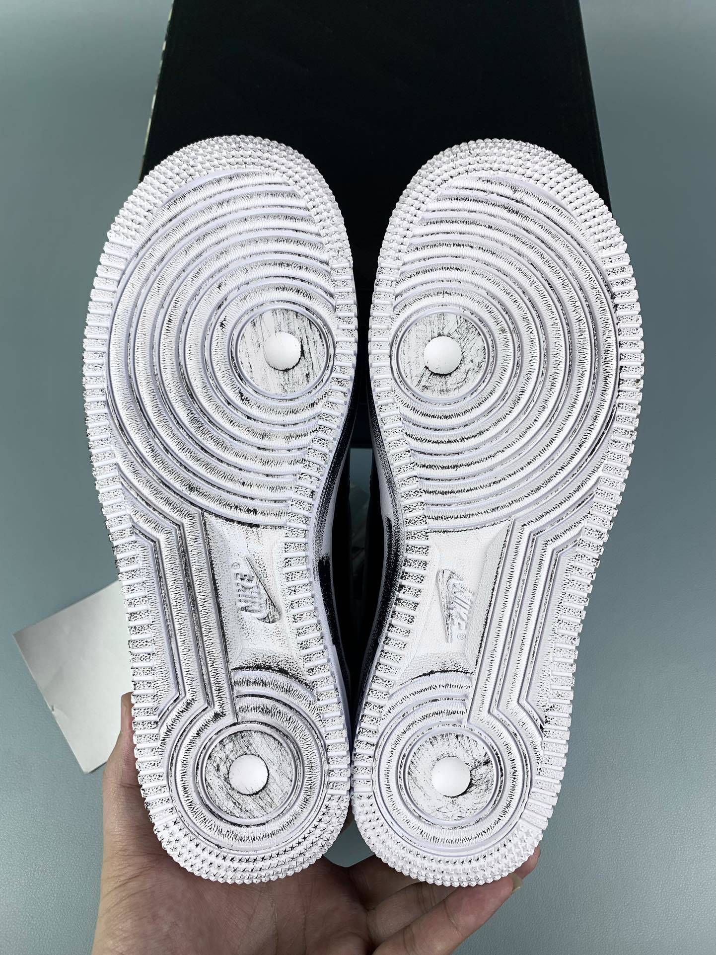 NIKE Air Force 1 Sneakers